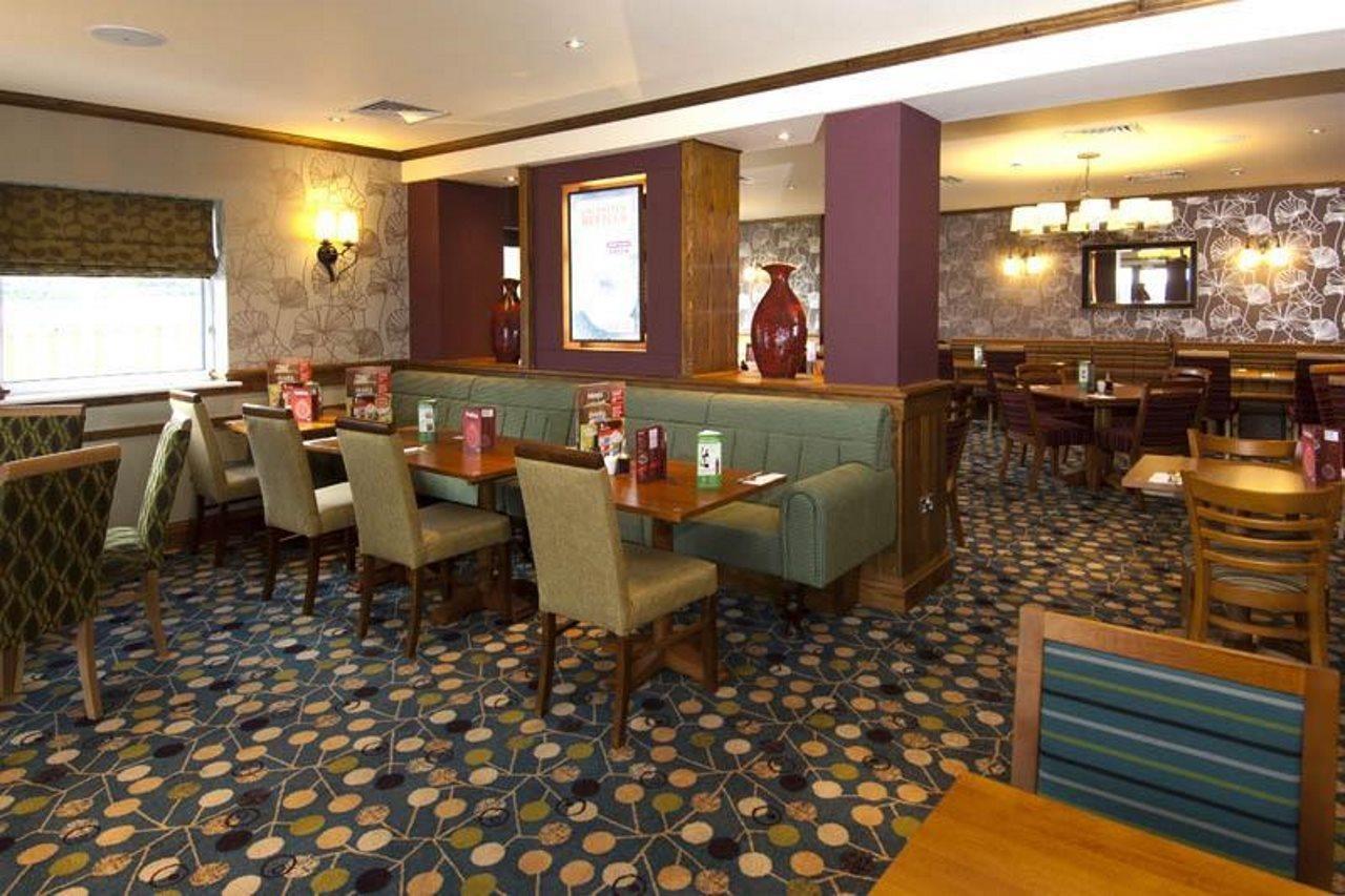 Premier Inn เอ็กซิเตอร์ ภายนอก รูปภาพ